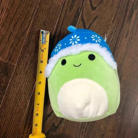 Original Squishmallows 8” Danny the Dino w/Snowflake Trapper Hat - BRAND NEW!! - Picture 7 of 7